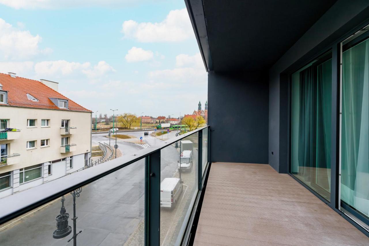 Apartments Poznan Chwaliszewo Residence With Free Garage By Noclegi Renters Exterior foto
