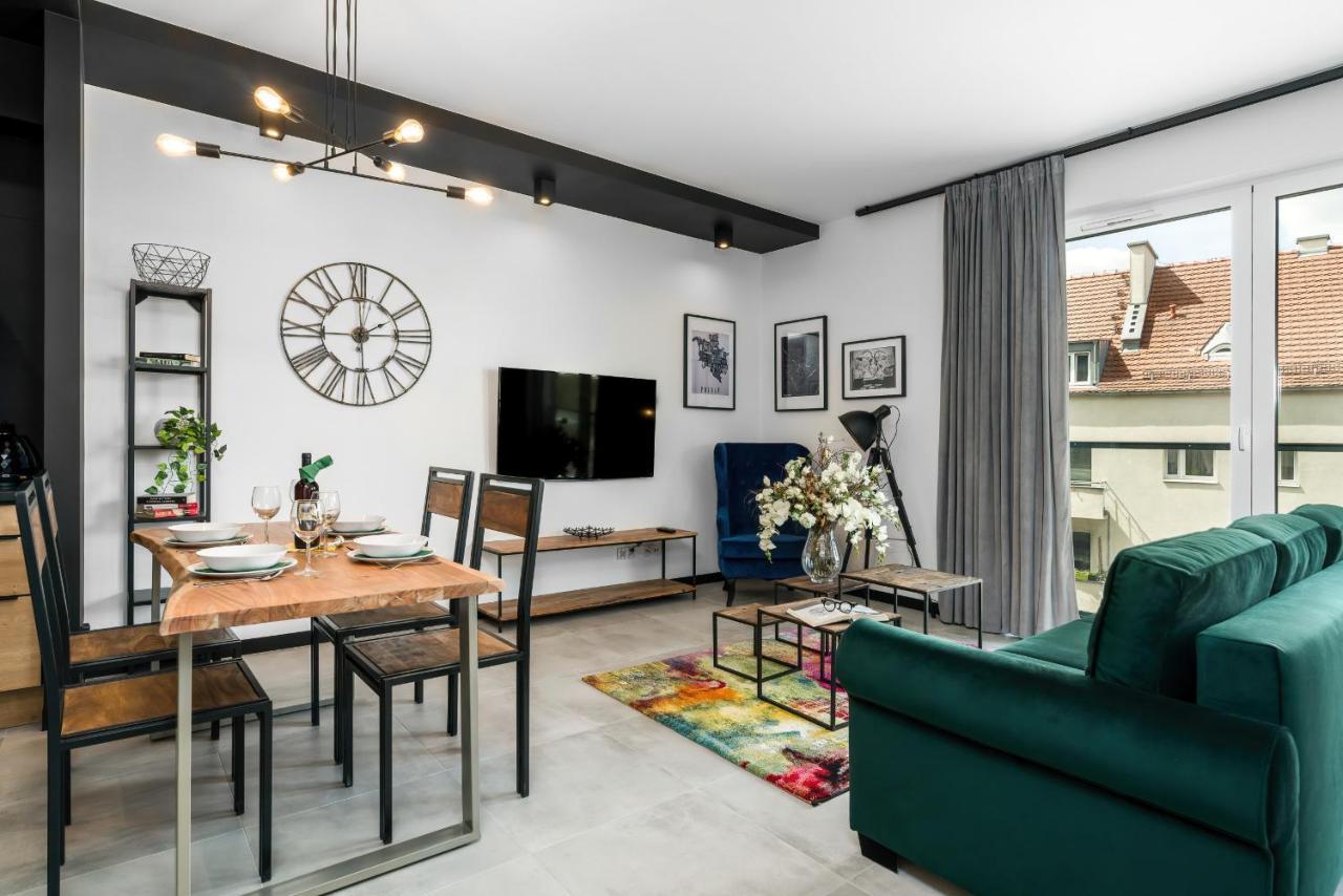 Apartments Poznan Chwaliszewo Residence With Free Garage By Noclegi Renters Exterior foto